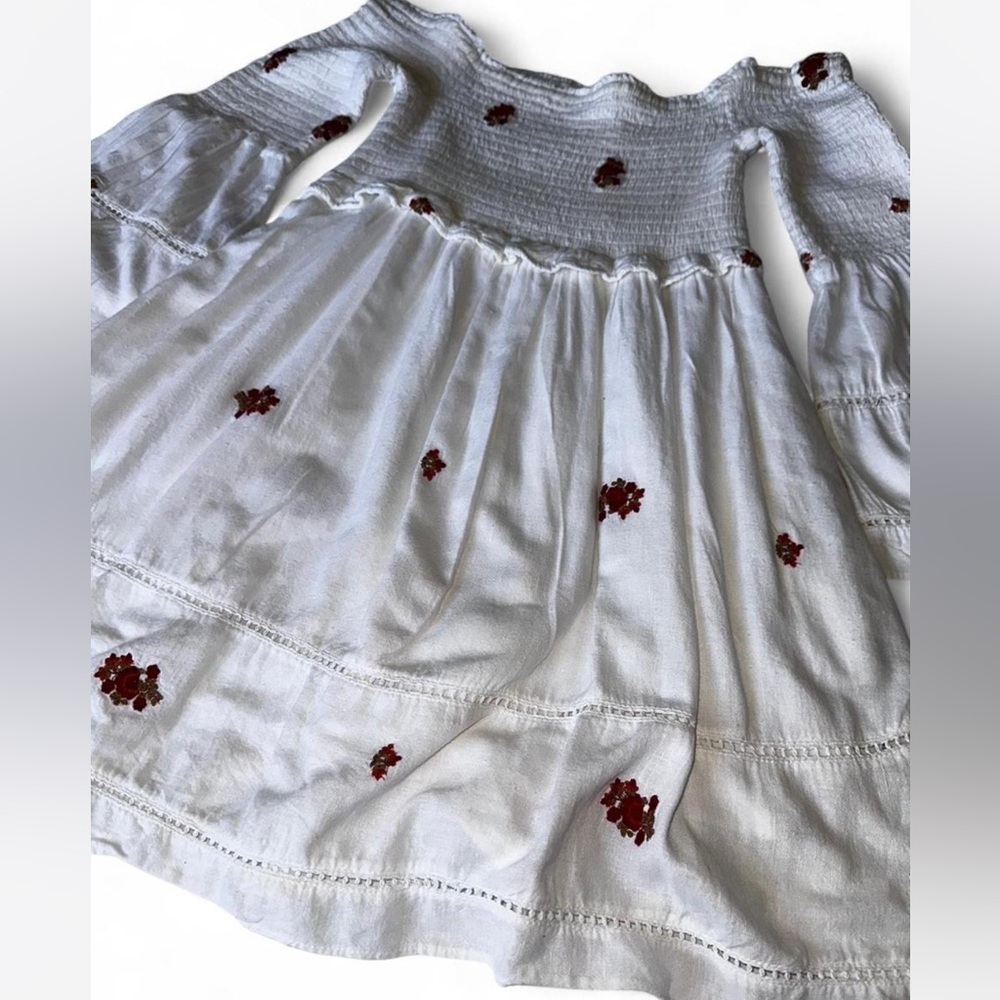 Free People white smocked gauze bell sleeve cotton dress size Small - Picture 5 of 6